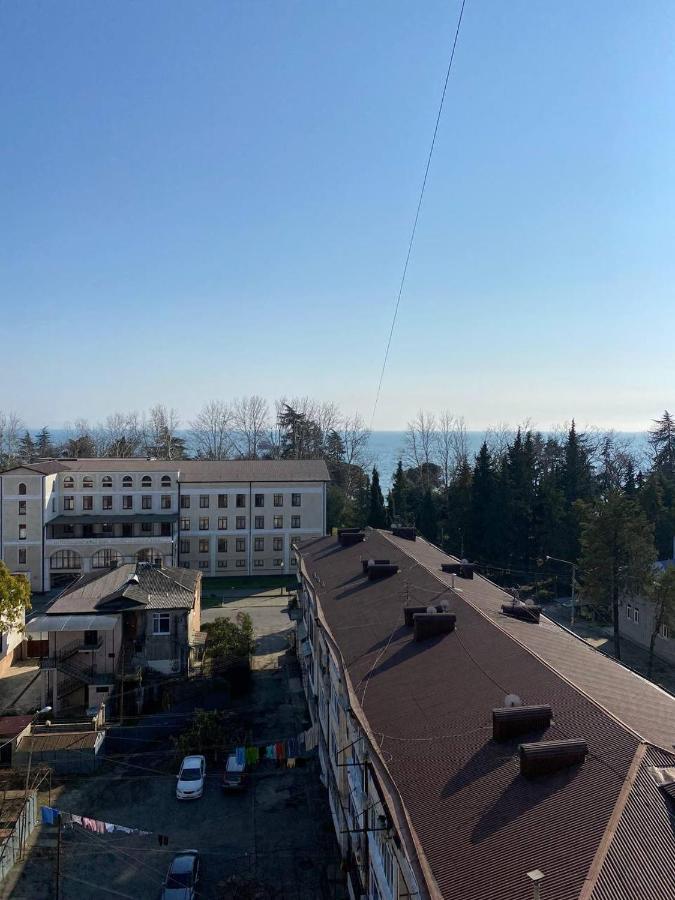 Chasha Polnaya Lägenhet Sukhumi Exteriör bild